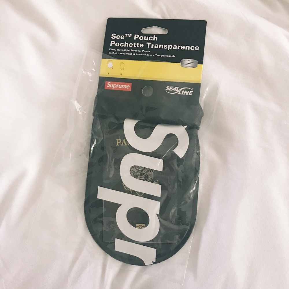 SUPREME - Supreme®/SealLine® See™ Large Pouch - Picture 1 of 4